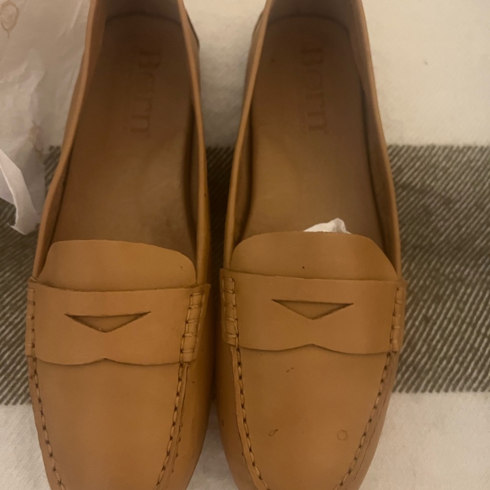 Born Women's Classic Brown Loafers